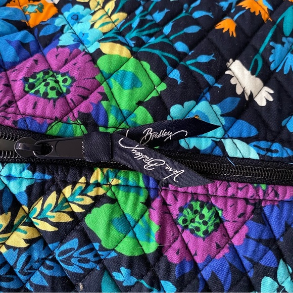 Vera Bradley Printed Cotton Extra Large Travel Duffel Bag - Picture 5 of 6